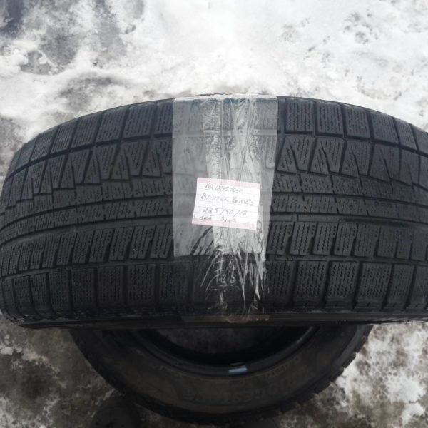 Bridgestone Blizzak Revo Gz 225/50/17